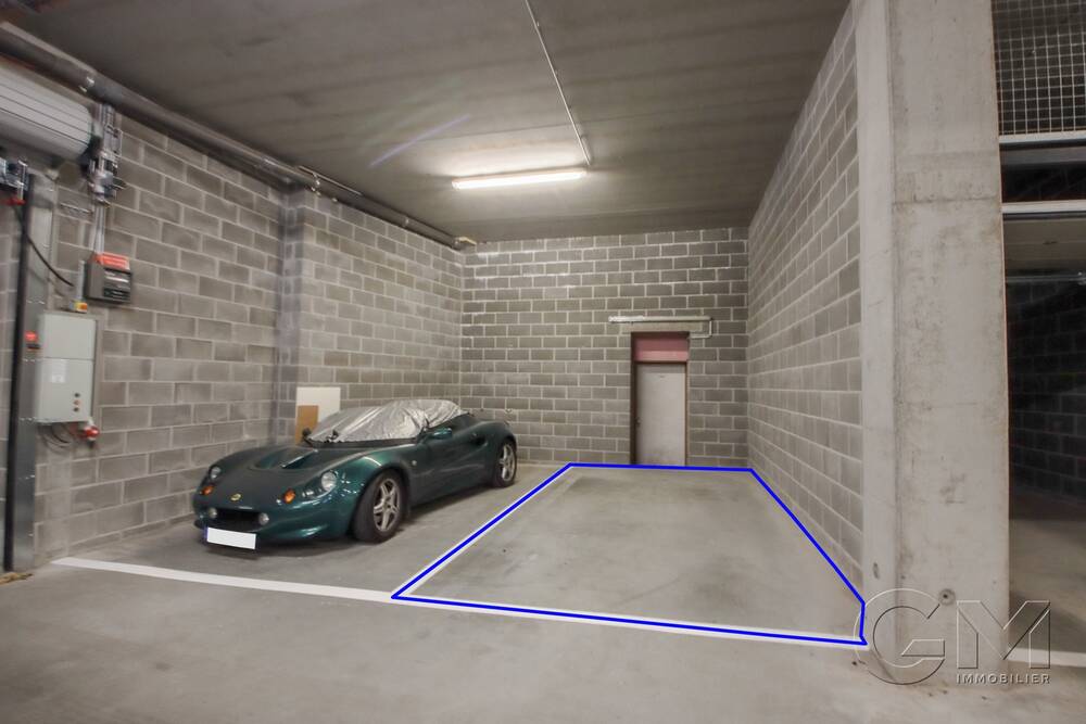 Parking à  à Tournai 7500 23000.00€  chambres m² - annonce 575029