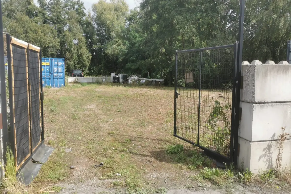 Parking à  à Tertre 7333 350.00€  chambres m² - annonce 574395