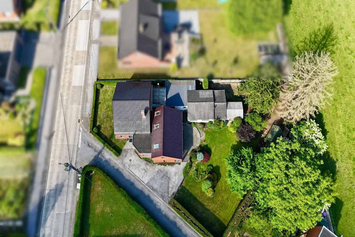 Maison à vendre à Aiseau-Presles 6250 399000.00€ 4 chambres 250.00m² - annonce 576386