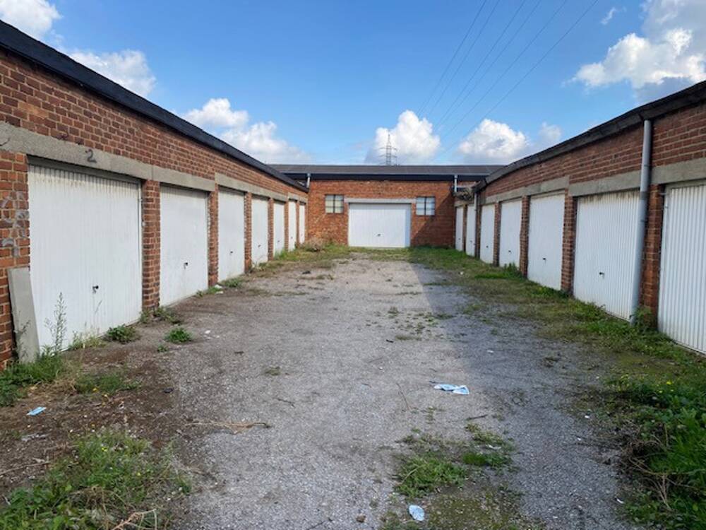 Box à vendre à Goutroux 6030 196000.00€  chambres m² - annonce 576273