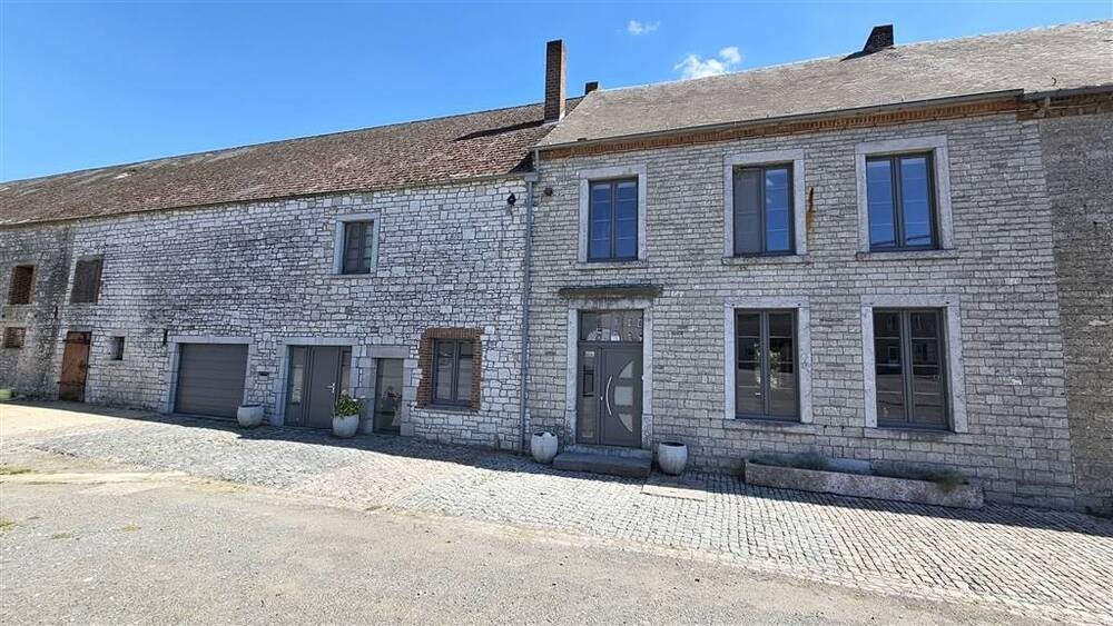 Maison à à Romedenne 5600 290000.00€ 4 chambres 389.00m² - annonce 575845