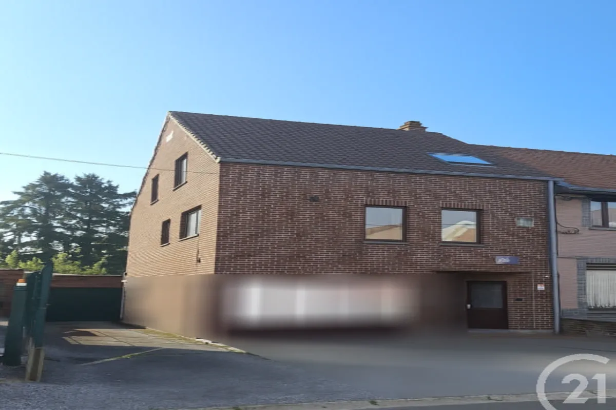 Maison à vendre à Mont-sur-Marchienne 6032 275000.00€ 3 chambres 130.00m² - annonce 576473