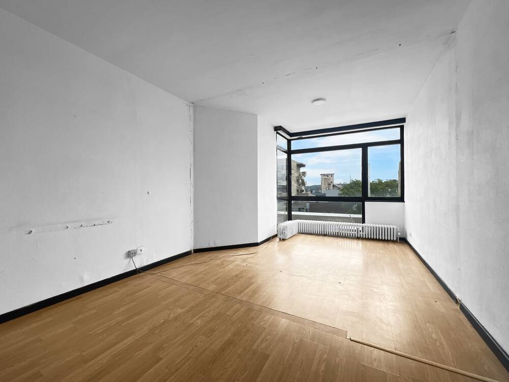 Appartement à vendre à Charleroi 6000 65000.00€ 1 chambres 50.00m² - annonce 577900