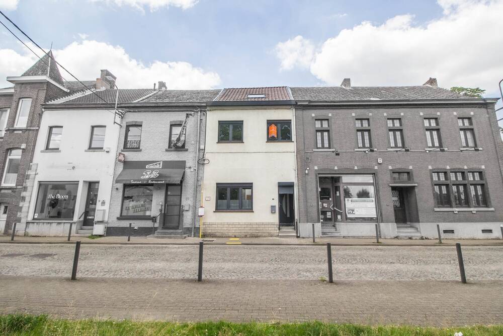 Maison à vendre à Montigny-le-Tilleul 6110 199000.00€ 3 chambres 180.00m² - annonce 578699