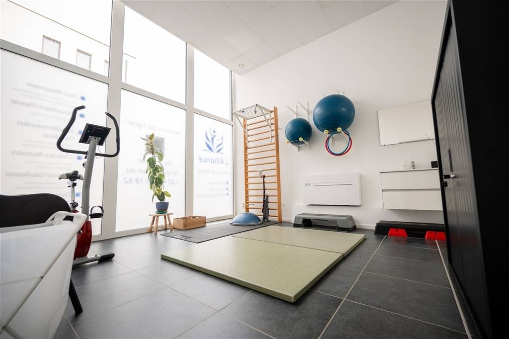 Commerce à louer à Farciennes 6240 500.00€  chambres m² - annonce 578308
