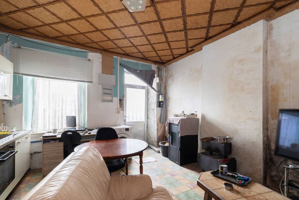 Maison à vendre à Gilly 6060 299000.00€ 5 chambres 226.00m² - annonce 579003