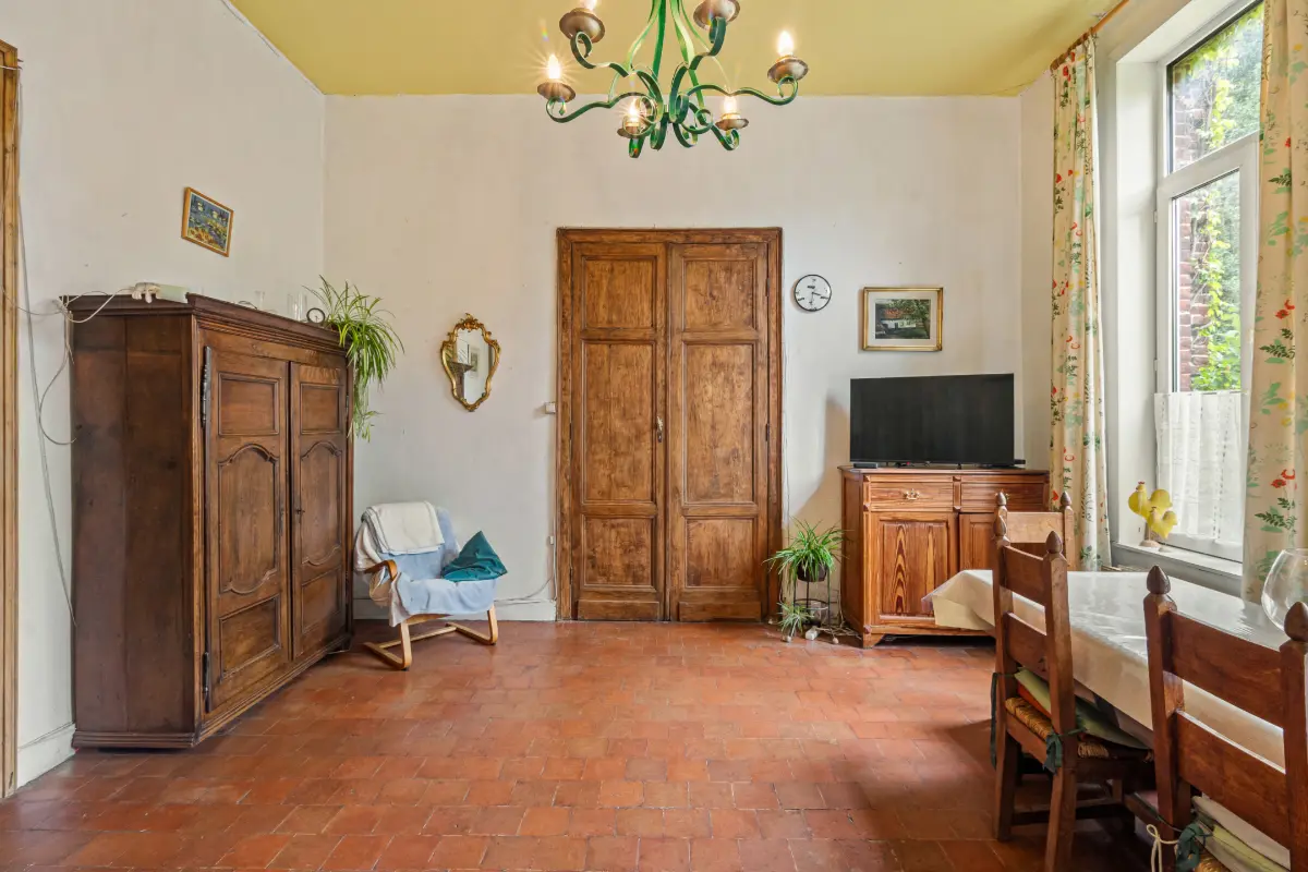 Maison à vendre à Leuze-en-Hainaut 7900 425000.00€ 6 chambres 440.00m² - annonce 578942