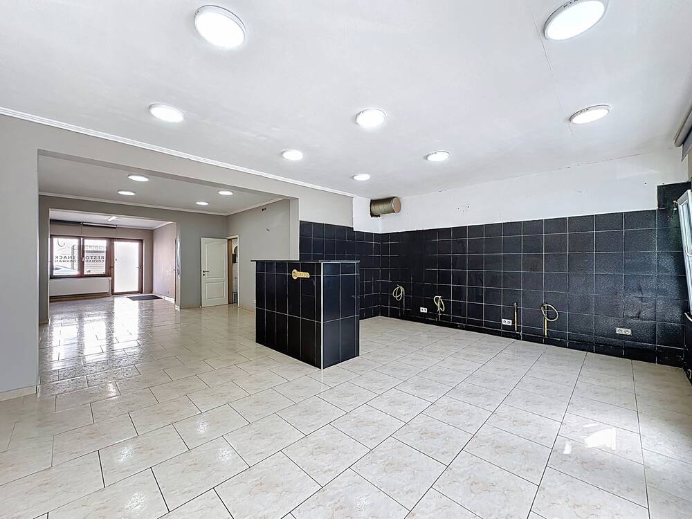 Commerce à à Courcelles 6180 1000.00€ chambres 75.00m² - annonce 578600