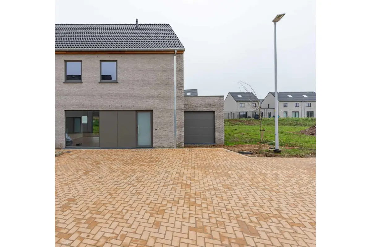 Maison à vendre à Bellecourt 7170 356107.00€ 4 chambres 198.04m² - annonce 579540