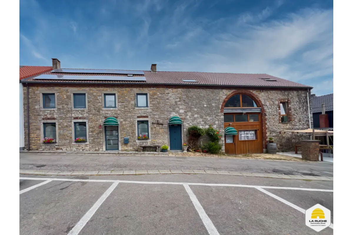 Commerce à vendre à Acoz 6280 370000.00€ 0 chambres m² - annonce 580646