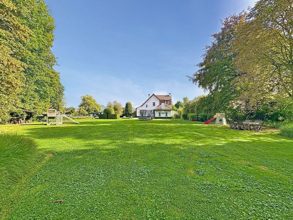 Maison à vendre à Roux 6044 595000.00€ 4 chambres 210.00m² - annonce 582570