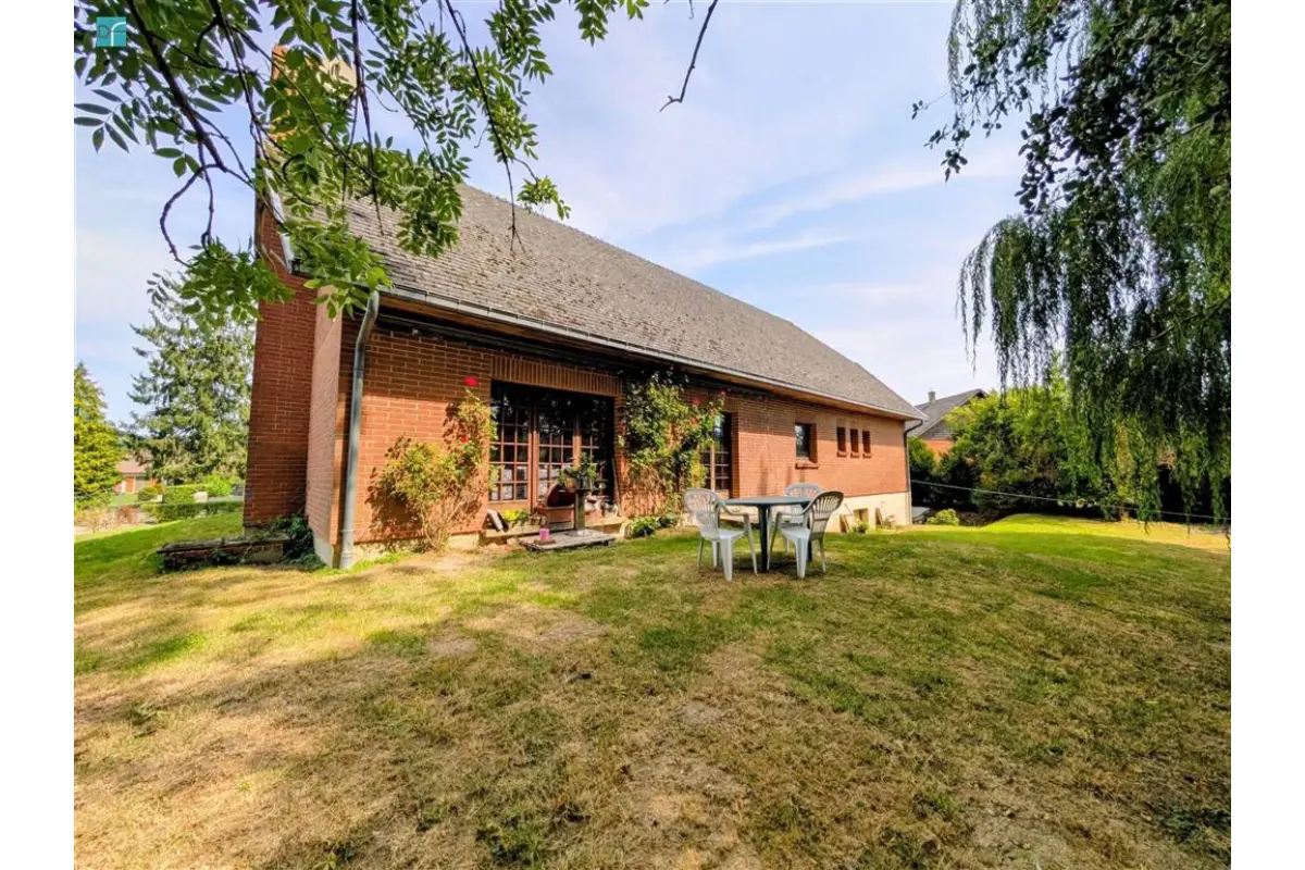 Maison à vendre à Momignies 6590 245000.00€ 3 chambres 300.00m² - annonce 581686