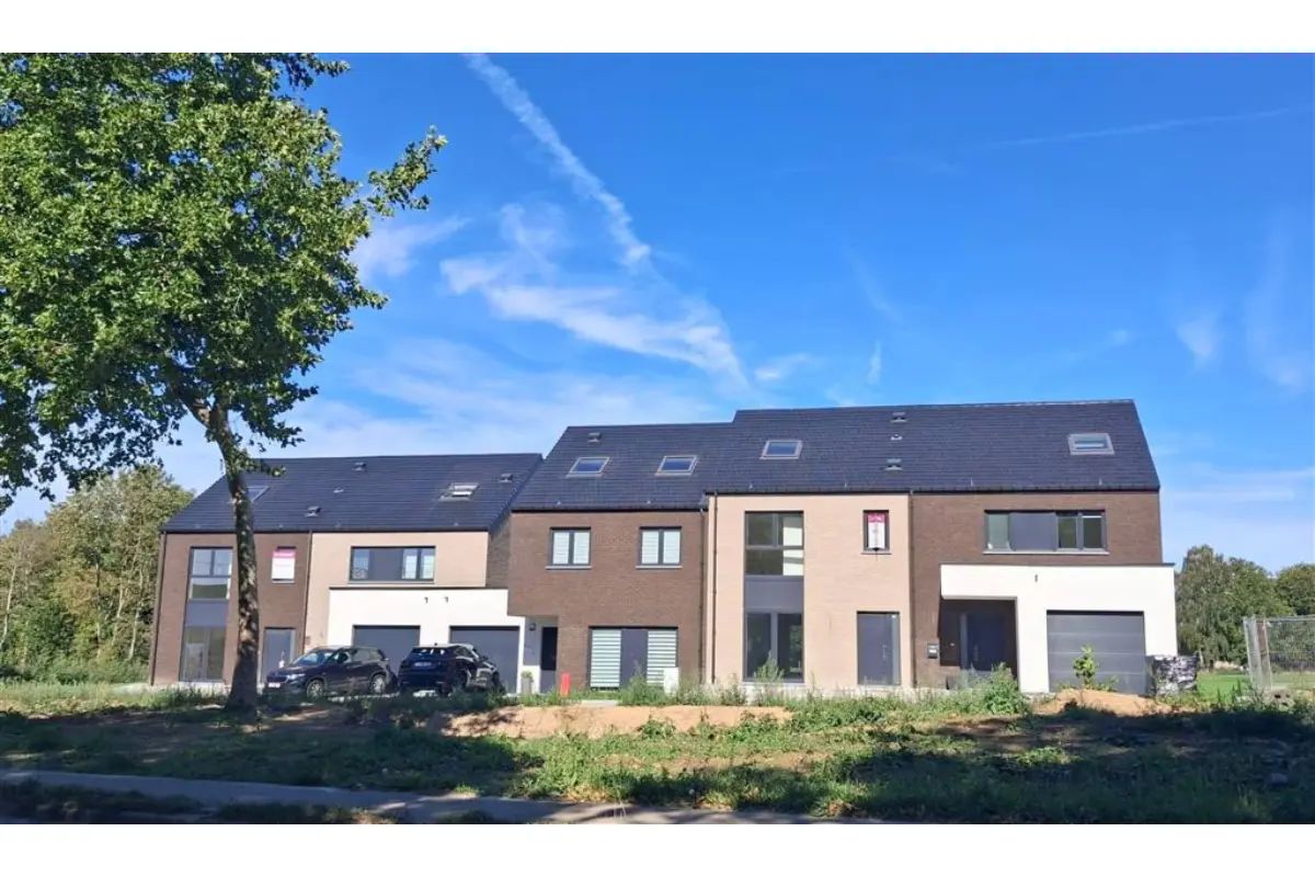 Maison à vendre à Saint-Symphorien 7030 359000.00€ 3 chambres 196.00m² - annonce 581458