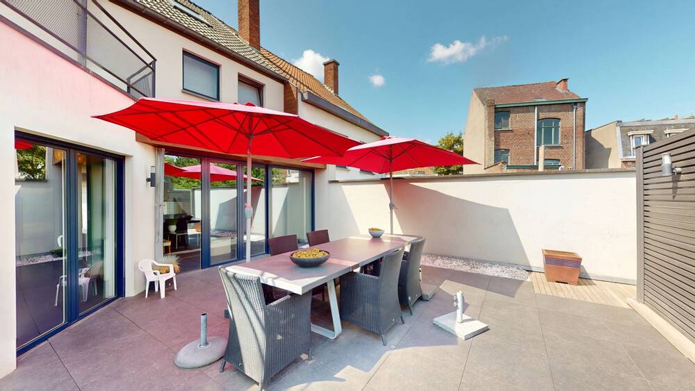 Immeuble mixte à vendre à Tournai 7500 990000.00€ 3 chambres 900.00m² - annonce 581029