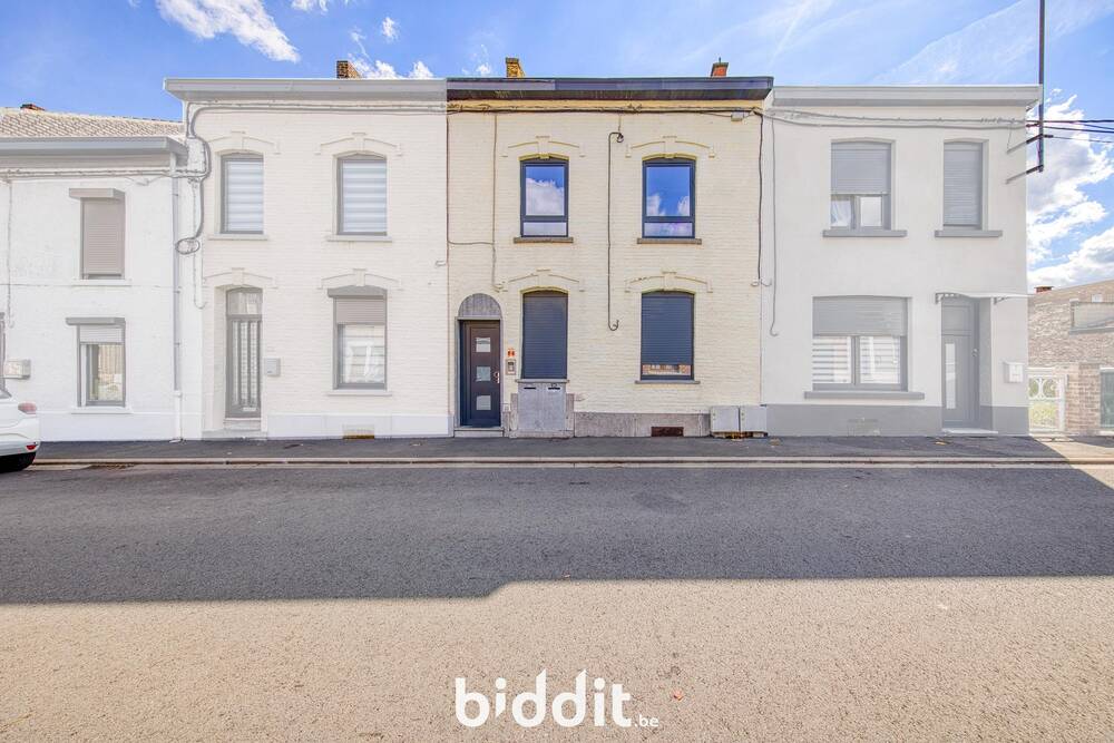 Maison à vendre à Monceau-sur-Sambre 6031 40000.00€ 3 chambres m² - annonce 583801