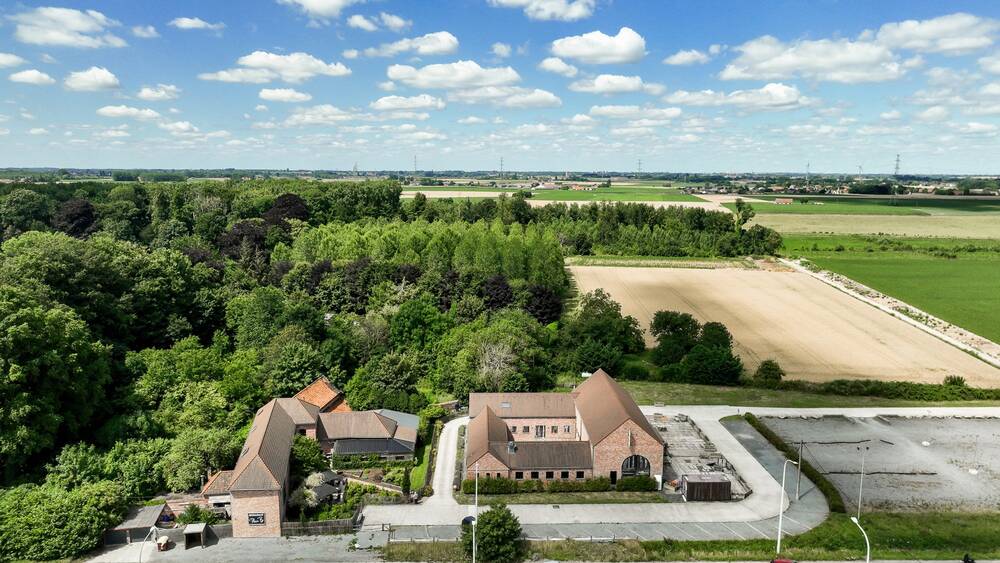 Commerce à vendre à Esquelmes 7743 1650000.00€  chambres 1000.00m² - annonce 584090