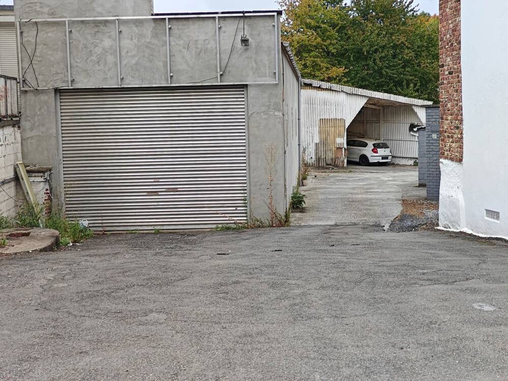 Parking / garage à vendre à Mont-sur-Marchienne 6032 128000.00€  chambres m² - annonce 584247