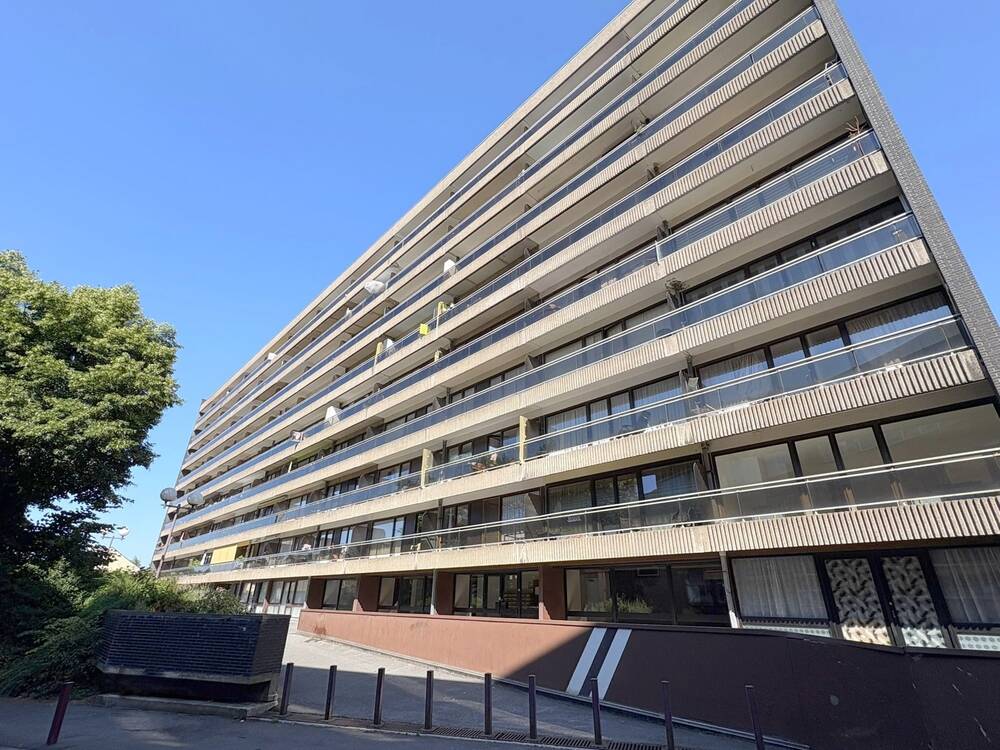 Appartement à à Charleroi 6000 140000.00€ 3 chambres 115.00m² - annonce 584239