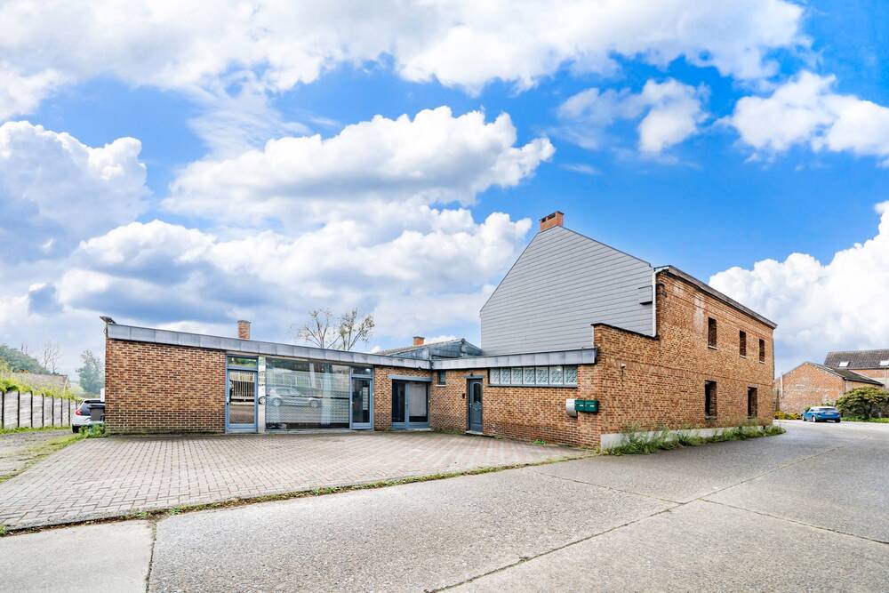 Immeuble de rapport - Immeuble à appartement à vendre à Mellet 6211 450000.00€ 5 chambres 450.00m² - annonce 584971