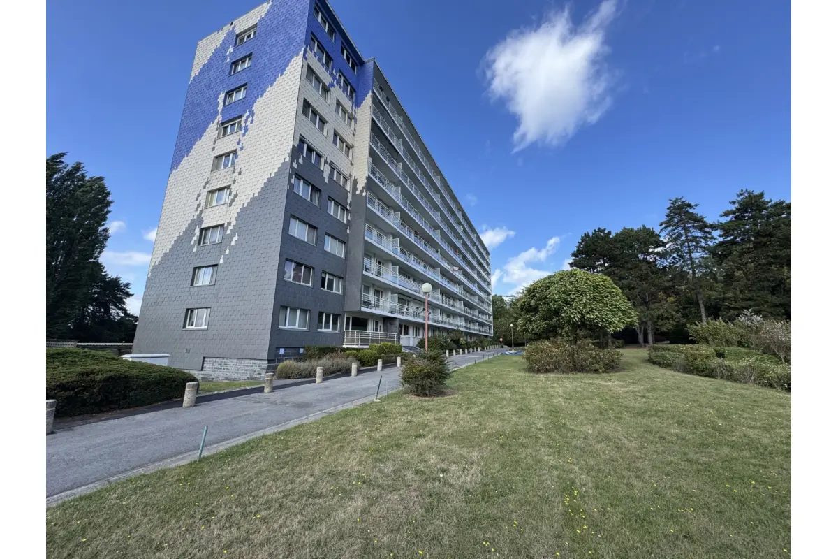 Appartement à  à Mons 7000 150000.00€ 2 chambres 71.00m² - annonce 585317