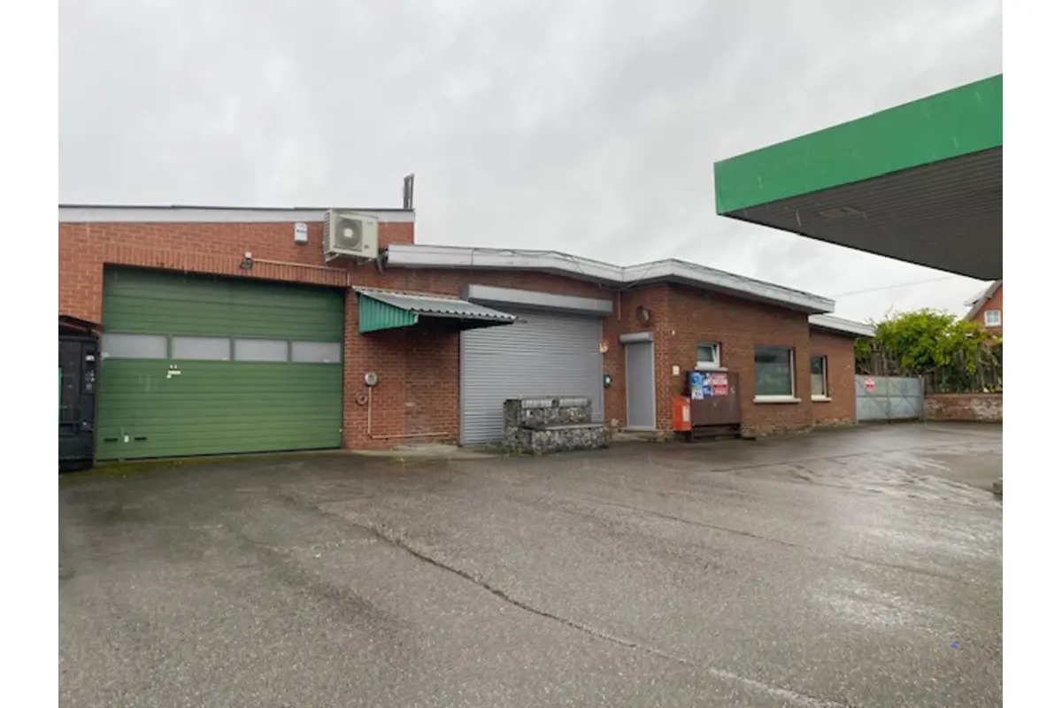 Commerce à vendre à Lambusart 6220 360000.00€  chambres 300.00m² - annonce 585271