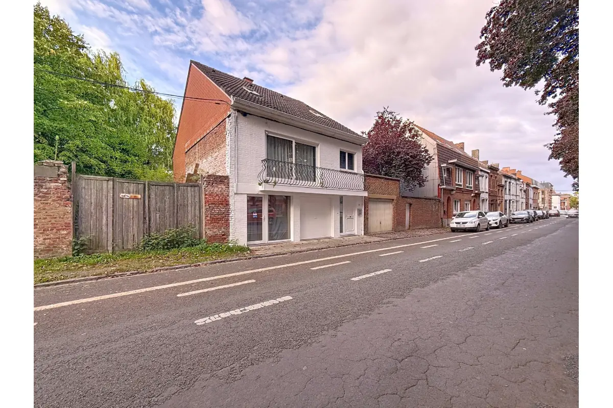Maison à vendre à Mons 7000 300000.00€ 3 chambres 167.00m² - annonce 781841