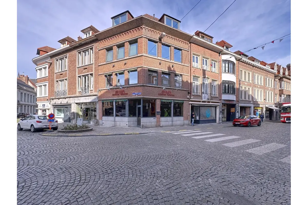Immeuble mixte à vendre à Tournai 7500 475000.00€ 5 chambres 126.00m² - annonce 586593