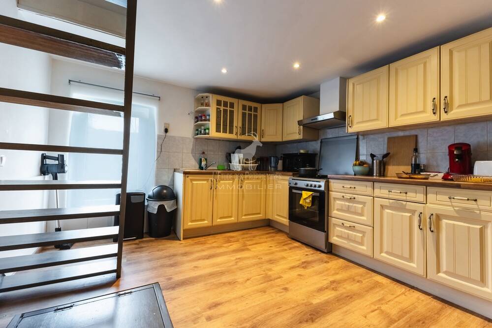 Maison à louer à Charleroi 6000 925.00€ 4 chambres 138.00m² - annonce 587256