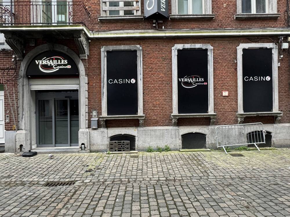 Commerce à vendre à Charleroi 6000 199000.00€ chambres 345.00m² - annonce 587979