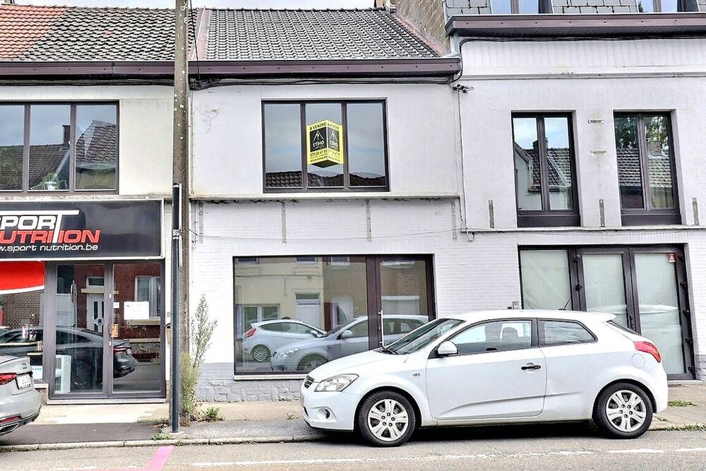 Maison à vendre à Mont-sur-Marchienne 6032 135000.00€ chambres 180.00m² - annonce 588350
