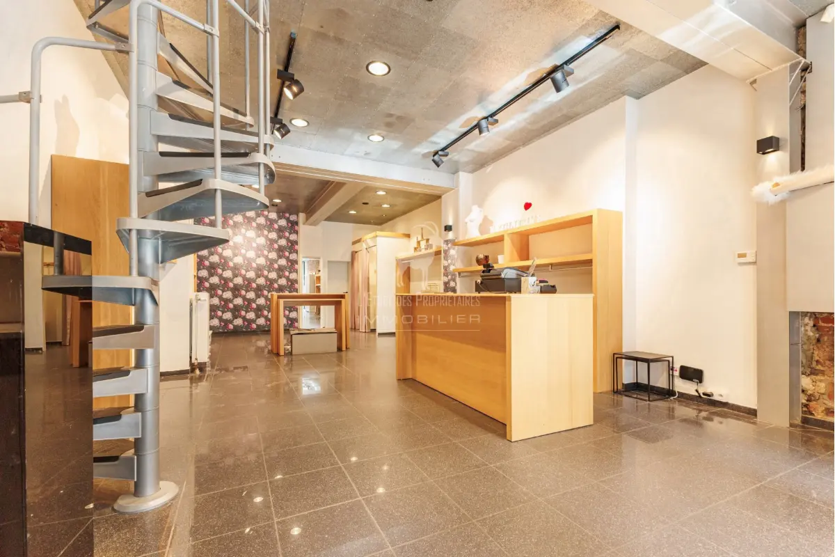 Commerce à louer à La Louvière 7100 1000.00€  chambres 172.00m² - annonce 588180