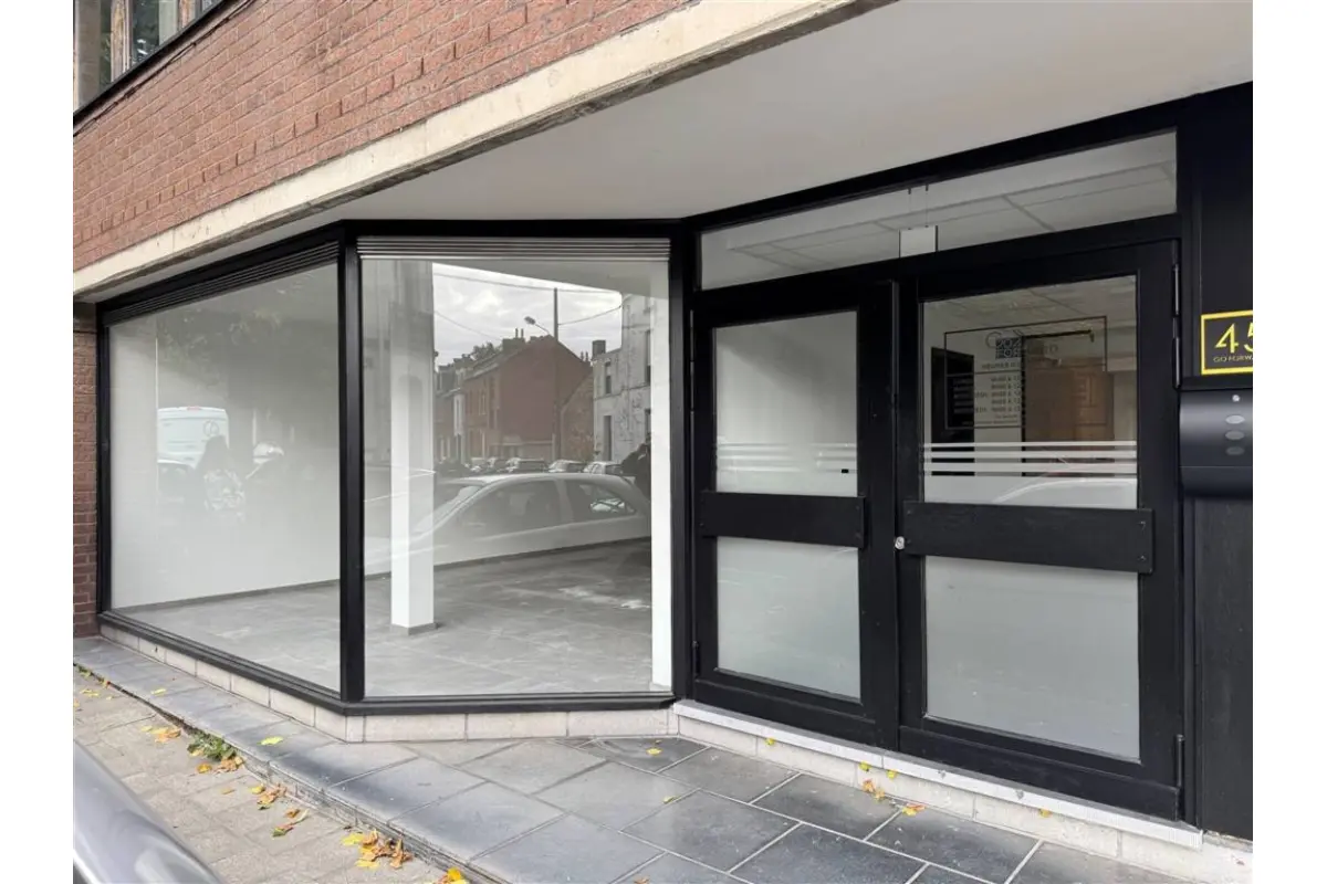 Commerce à  à Mons 7000 700.00€  chambres m² - annonce 588490