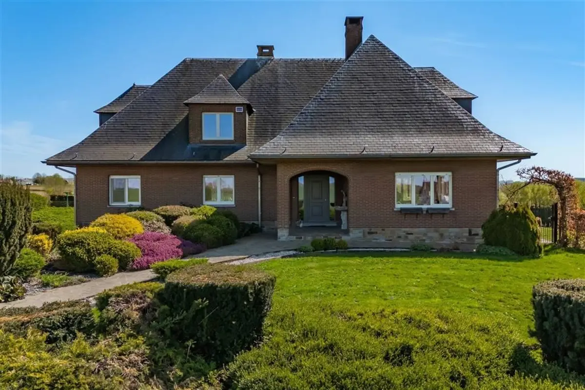 Maison à vendre à Petit-Roeulx-lez-Braine 7090 545000.00€ 6 chambres 250.00m² - annonce 589484