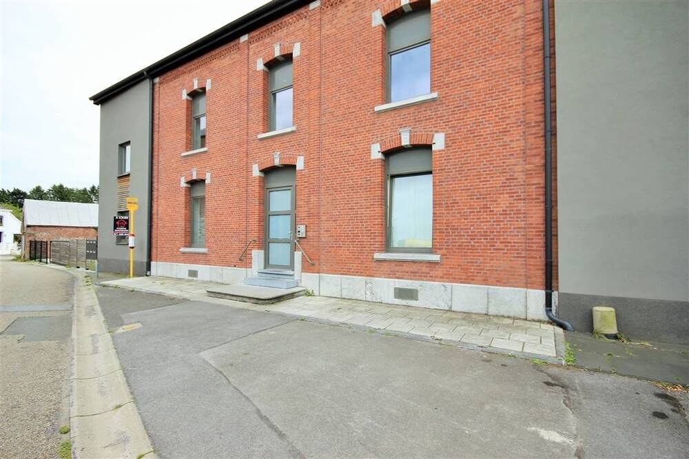 Appartement à louer à Froidchapelle 6440 820.00€ 2 chambres 103.00m² - annonce 589533