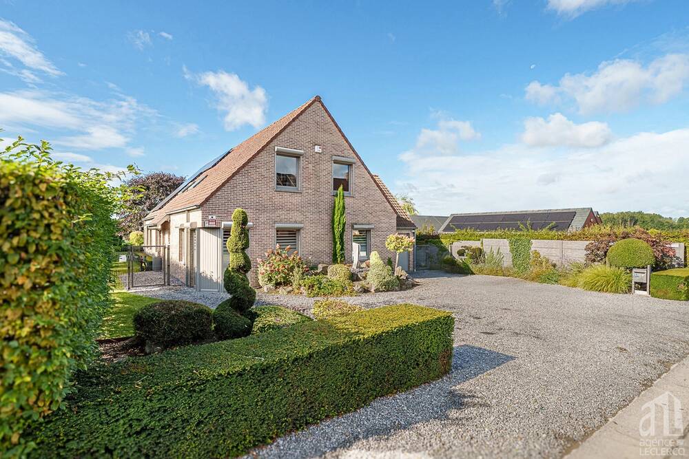 Maison à à Roucourt 7601 395000.00€ 3 chambres 245.00m² - annonce 589466