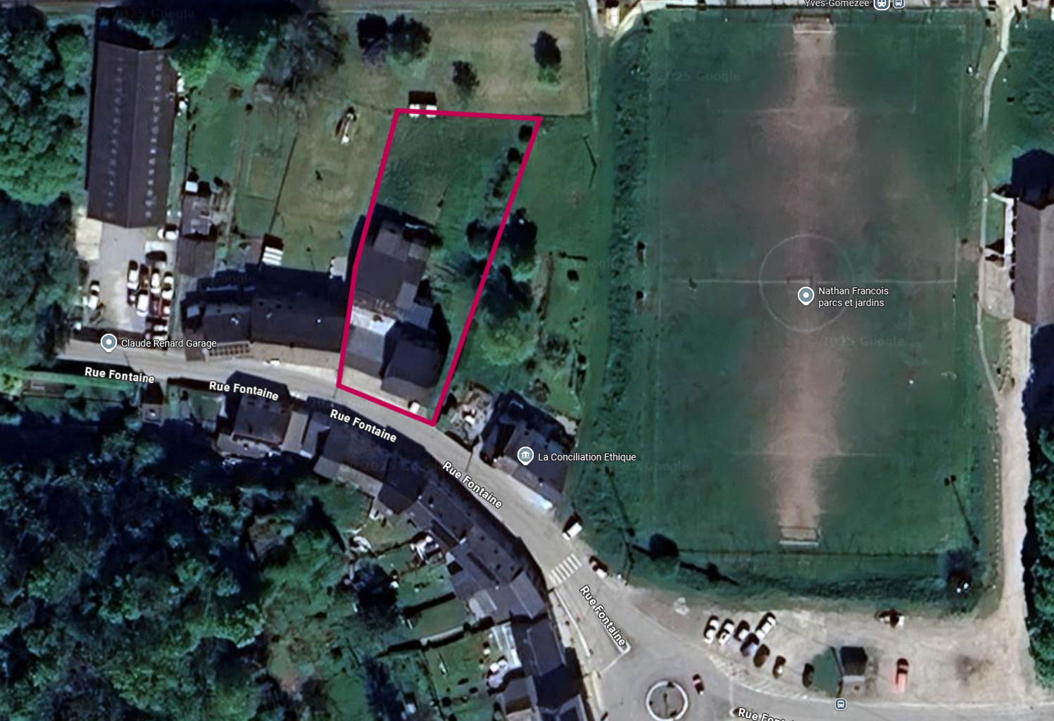 Immeuble mixte à à Yves-Gomezée 5650 149000.00€ 3 chambres 270.00m² - annonce 590642