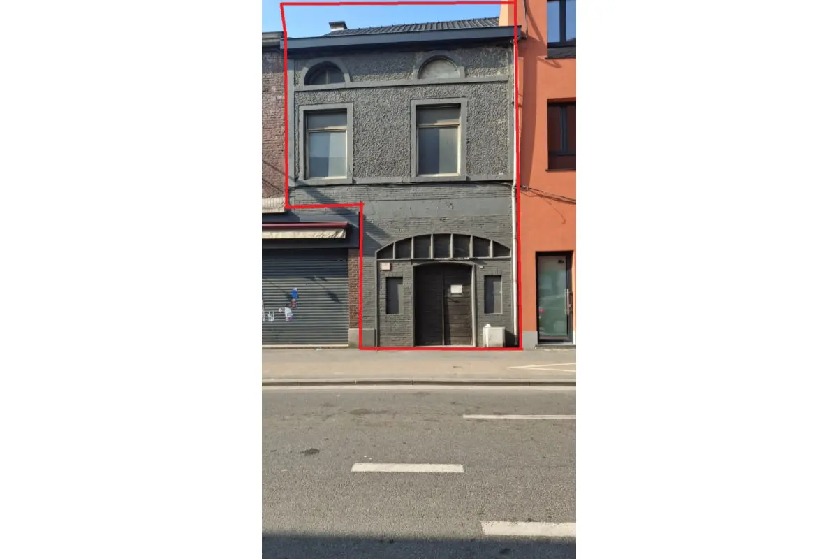 Maison à vendre à Marchienne-au-Pont 6030 90000.00€ 4 chambres 175.00m² - annonce 590956