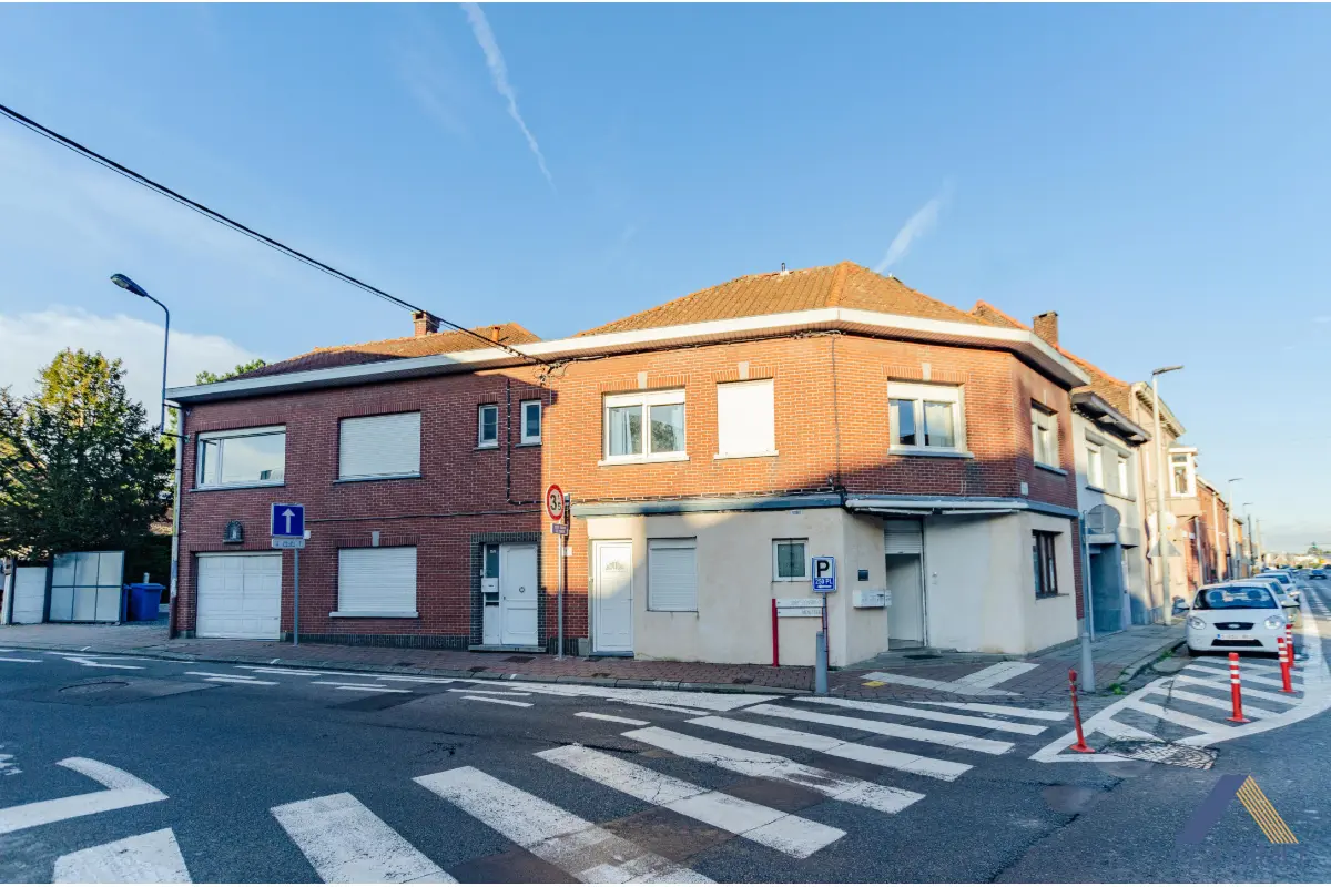 Immeuble de rapport - Immeuble à appartement à vendre à Herseaux 7712 465000.00€ 5 chambres m² - annonce 590420