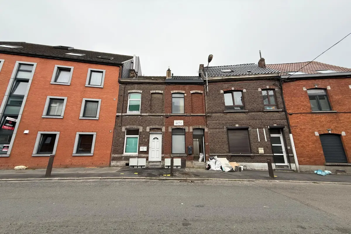 Immeuble de rapport - Immeuble à appartement à vendre à Mons 7000 210000.00€ 1 chambres 89.00m² - annonce 590403
