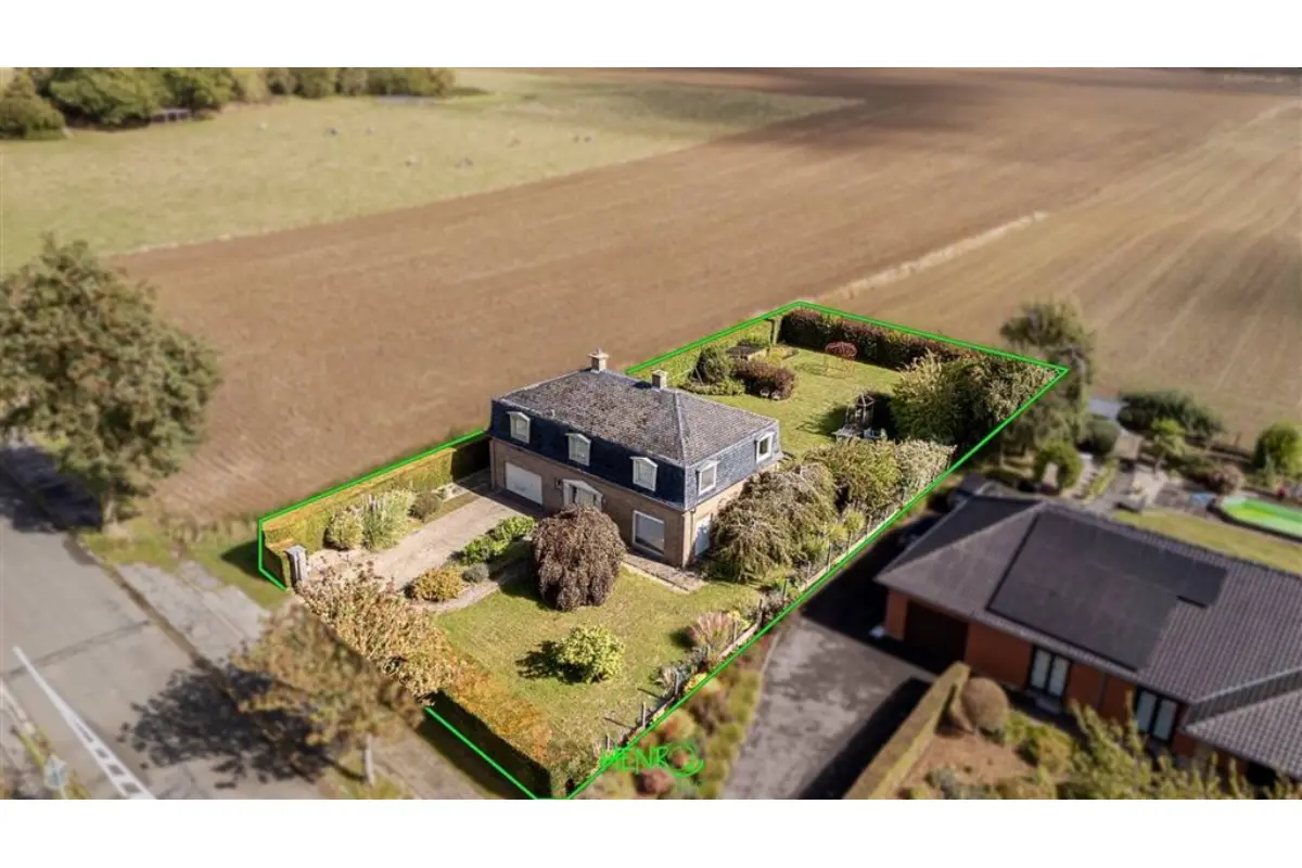 Villa à vendre à Ere 7500 330000.00€ 4 chambres 228.00m² - annonce 590846