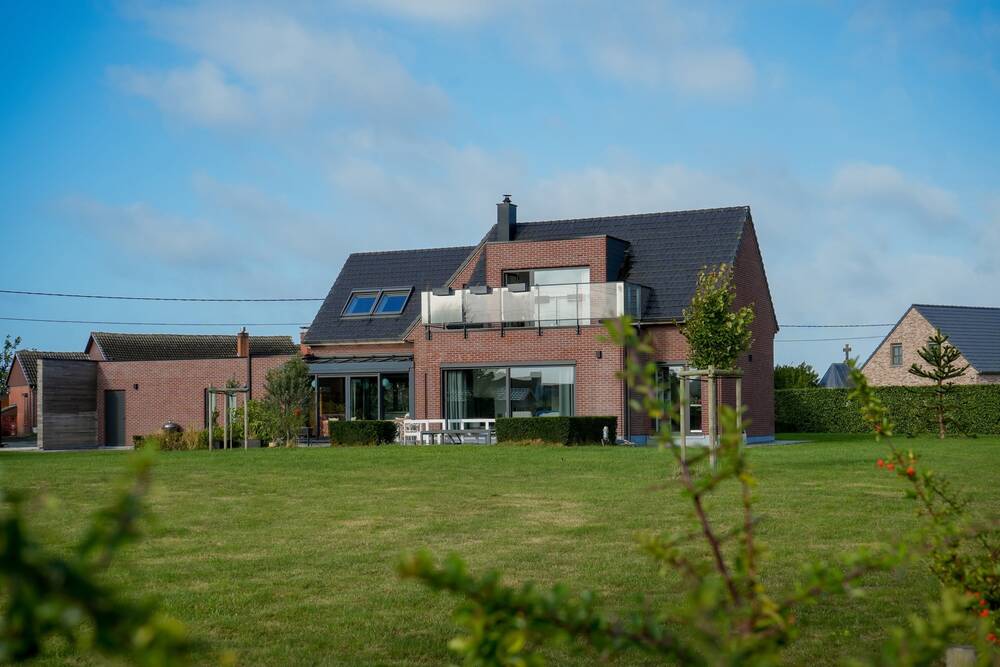 Villa à vendre à Bailleul 7730 0.00€ 4 chambres 419.00m² - annonce 590920