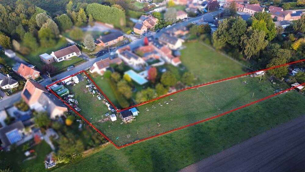 Terrain à à Vezon 7538 145000.00€ chambres m² - annonce 591929