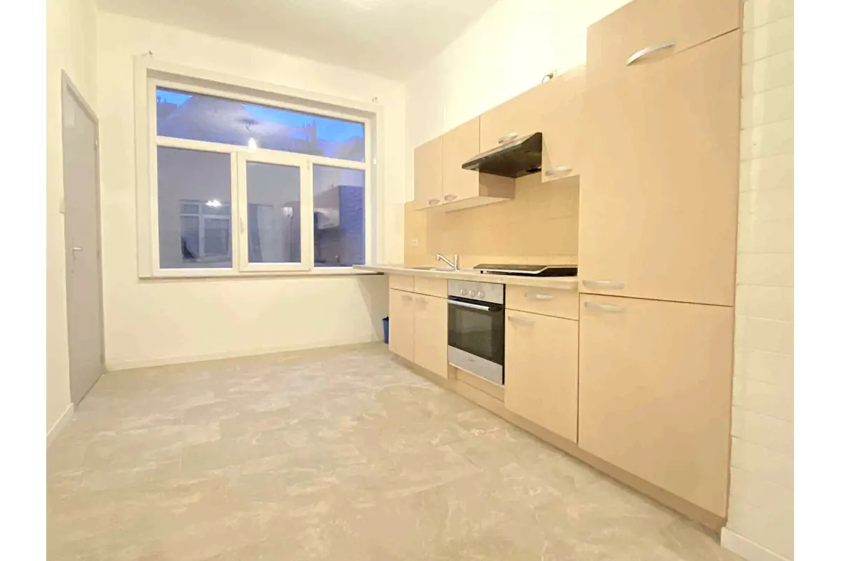 Maison à louer à Tournai 7500 800.00€ 3 chambres 147.00m² - annonce 652909