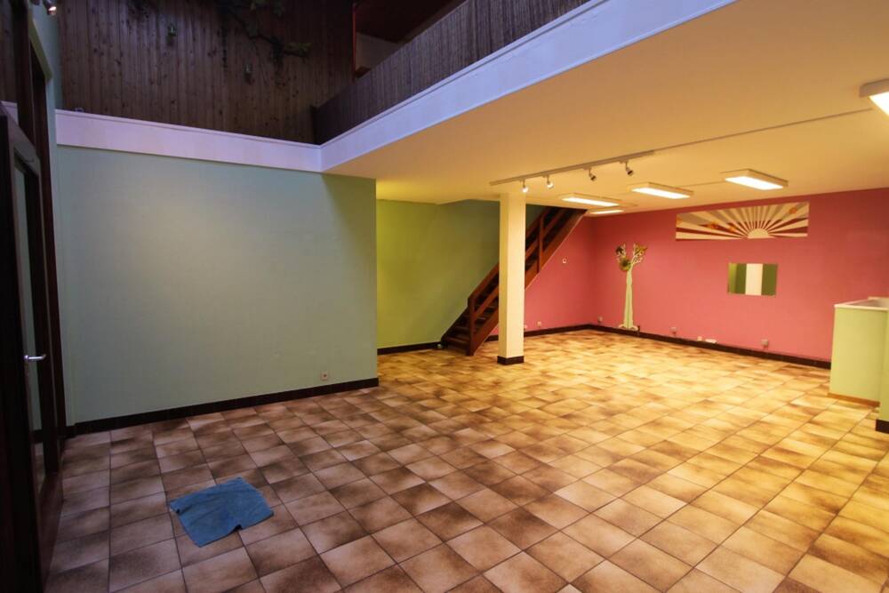 Commerce à louer à Tournai 7500 400.00€  chambres 90.00m² - annonce 591463