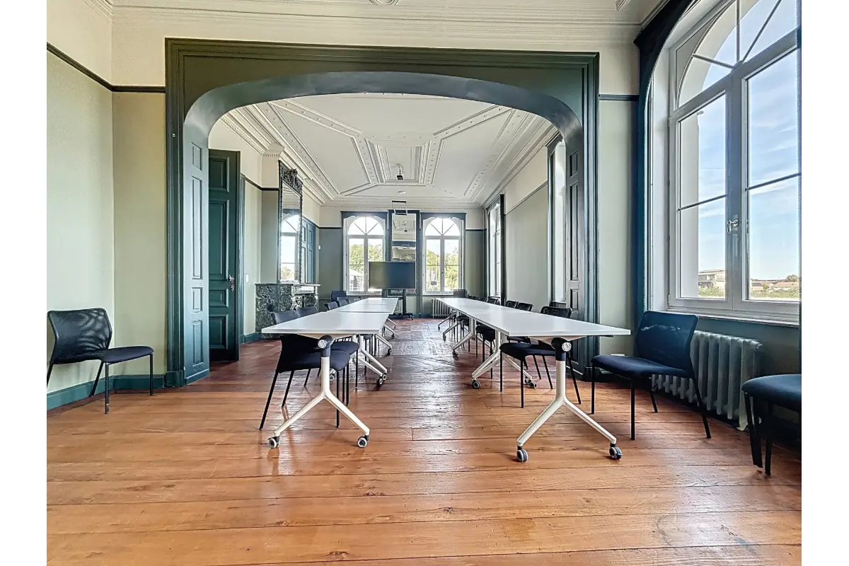 Commerce à louer à Chercq 7521 1600.00€  chambres 100.00m² - annonce 592517