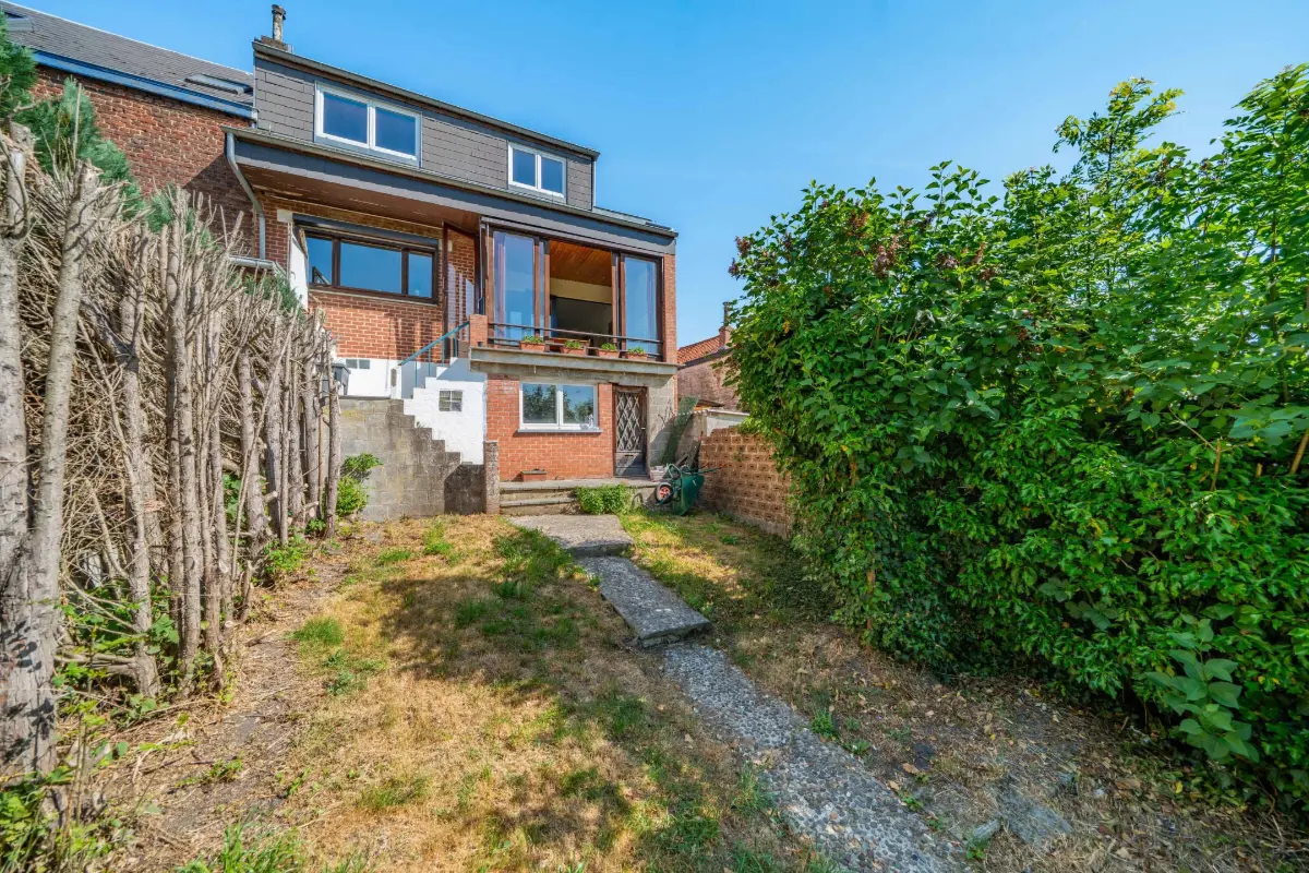 Maison à vendre à Montigny-le-Tilleul 6110 210000.00€ 4 chambres 145.00m² - annonce 592435