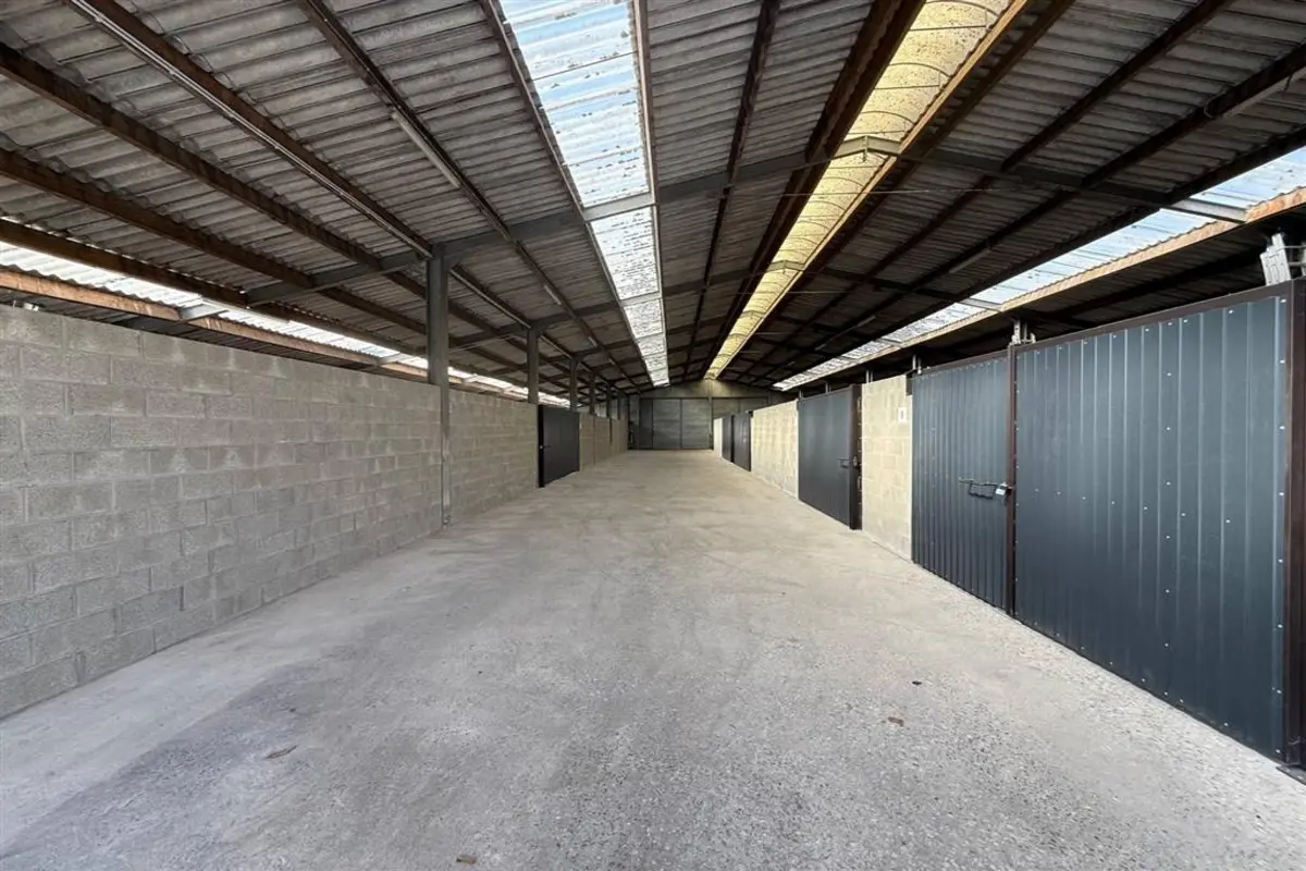 Parking / garage à louer à Frasnes-lez-Gosselies 6210 460.00€  chambres m² - annonce 592812