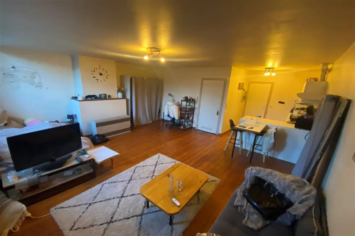Studio à louer à Tournai 7500 425.00€ chambres 35.00m² - annonce 592530