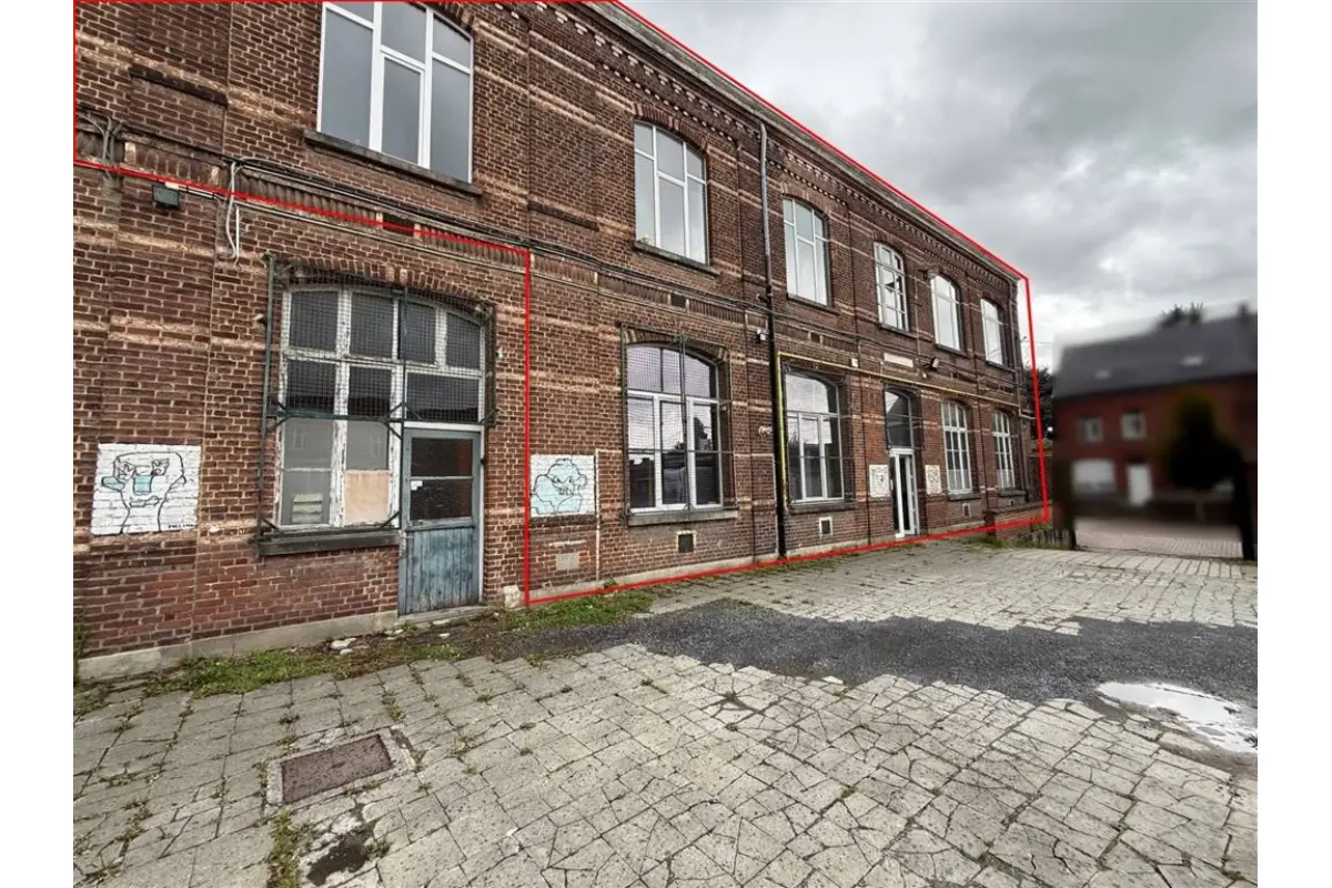 Commerce à louer à Antoing 7640 550.00€  chambres 260.00m² - annonce 593678