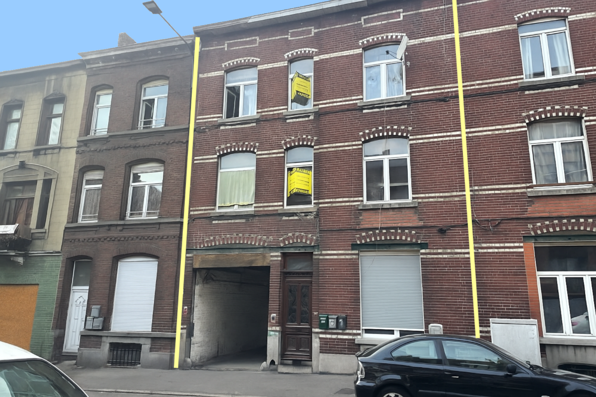 Immeuble de rapport - Immeuble à appartement à vendre à Charleroi 6000 208500.00€ 3 chambres 270.00m² - annonce 593850